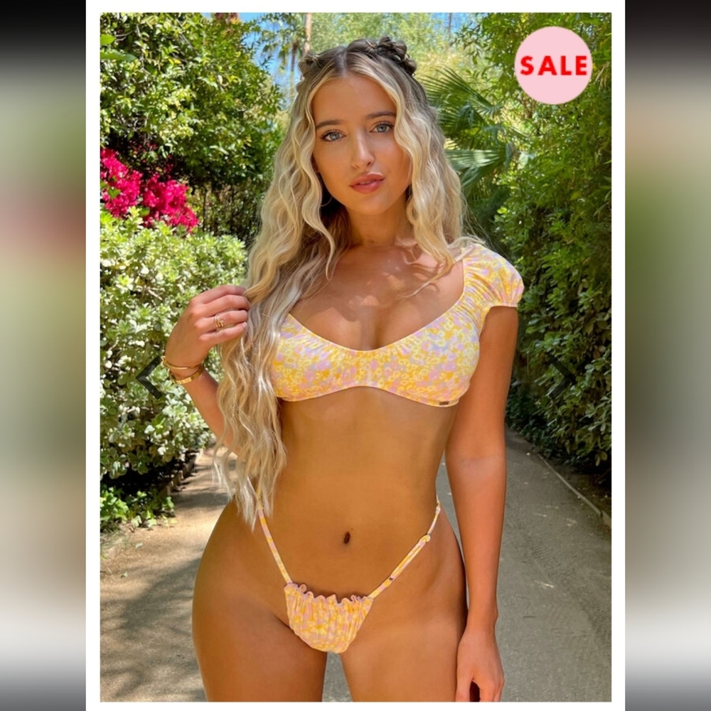 Bikini - yellow off the shoulder top